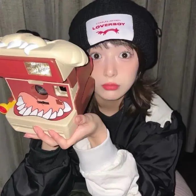 天才：黑色石榴石